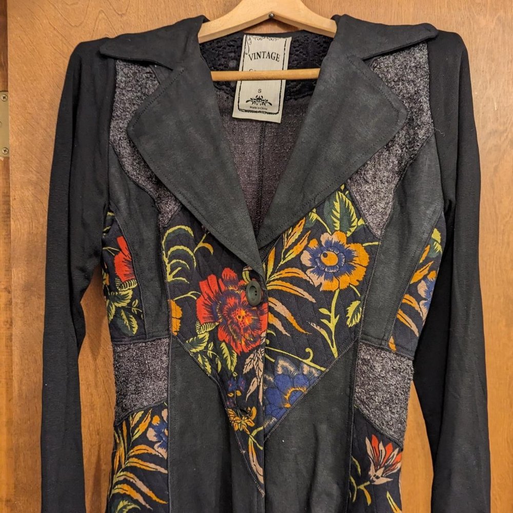 NWT, Vintage Concept Jacket, Size Small, 62% Acrylic & 38% Polyester
